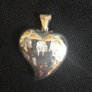 Puffy SS heart pendant